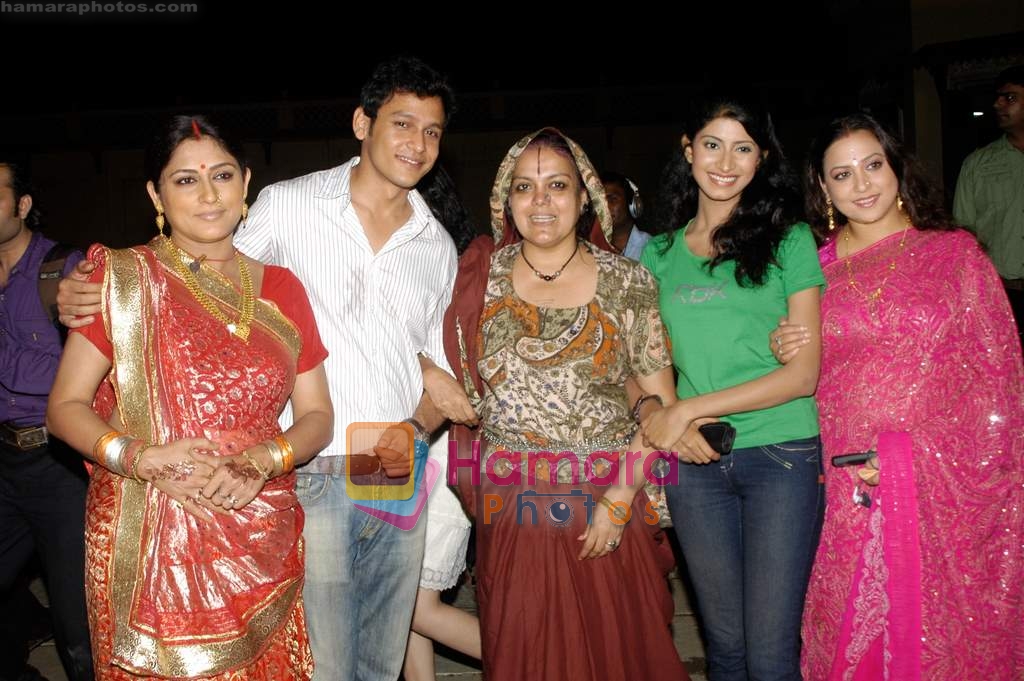 Akanksha Gilani, Sukirti Kandpal, Sushmita Mukherjee, Rupa Ganguly at Agle Janam Mohe Bitiya Hi Kijo serial Bash in Filmcity on 1st Sep 2009 