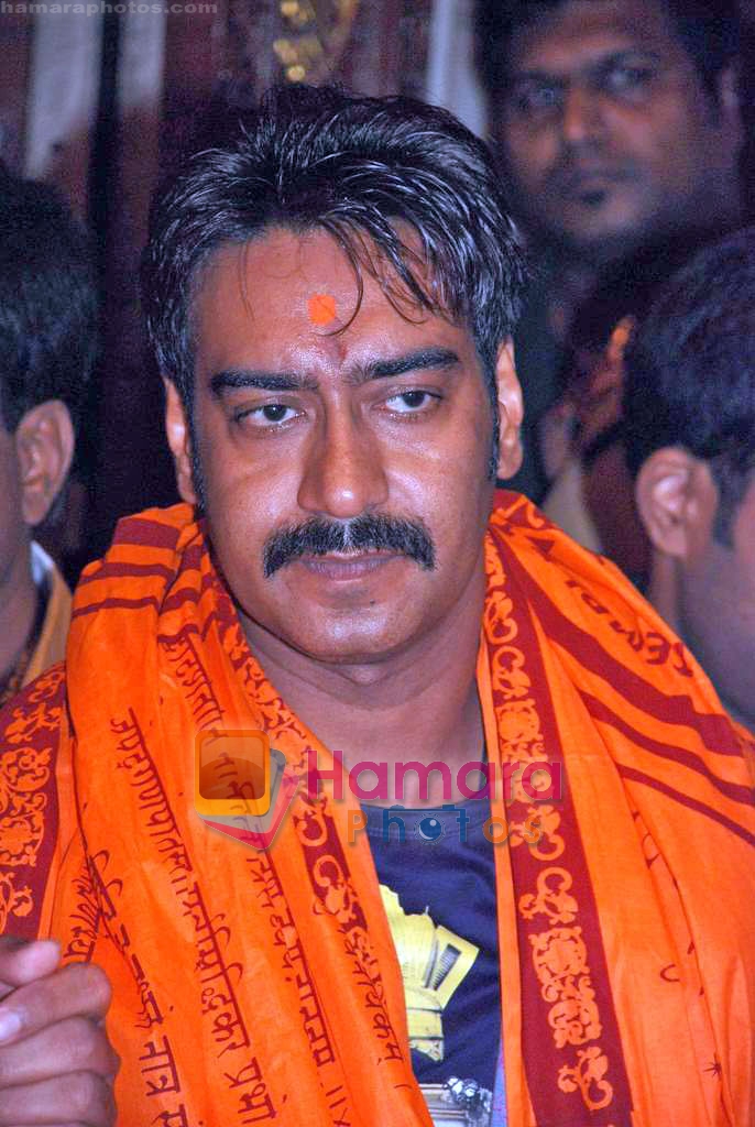 Ajay Devgan at the Audio Release of All The Best in Siddhivinayak Temple on 6th Sep 2009 