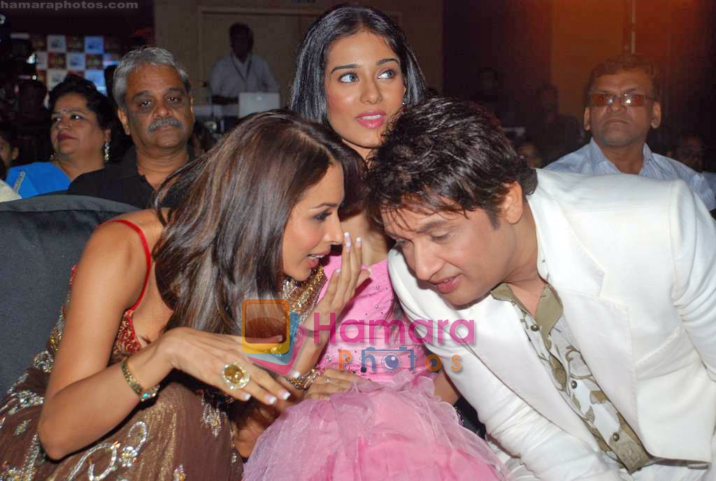 Amrita Rao, Malaika Arora Khan, Shekhar Suman at the launch of Perfect Bride in Grand Hyatt on 7th Sep 2009 