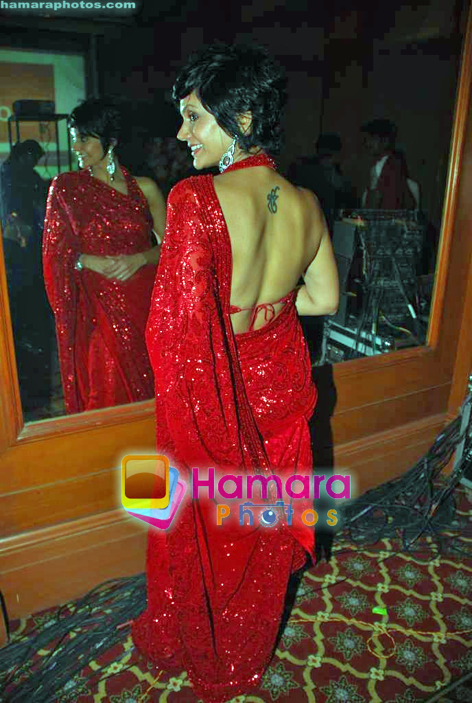 Mandira Bedi at Bharat N Dorris Awards in J W Marriott on 8th Sep 2009 