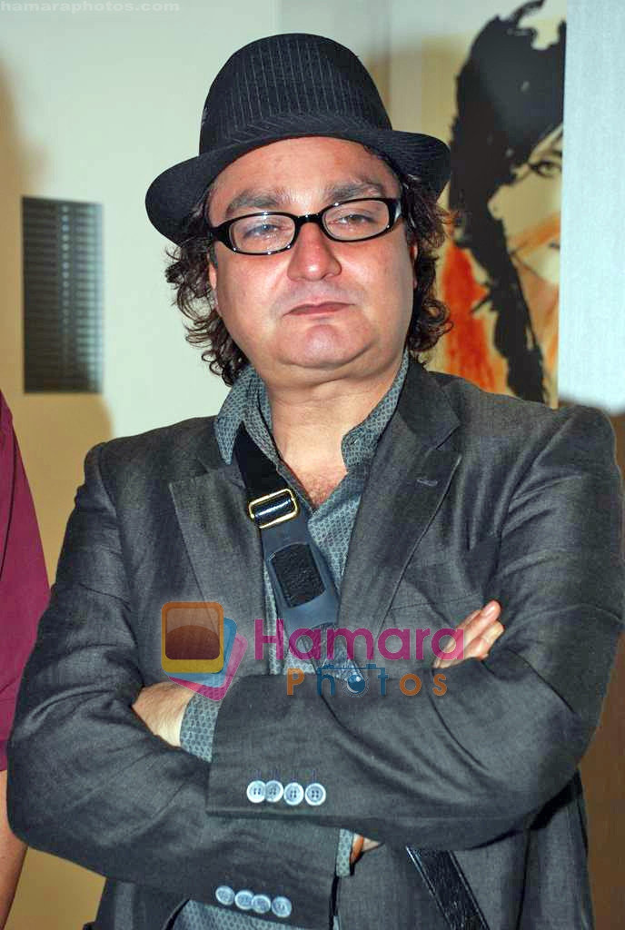 Vinay Pathak at Monsoon music session in Zoya, Breach Candy on 9th Sep 2009 