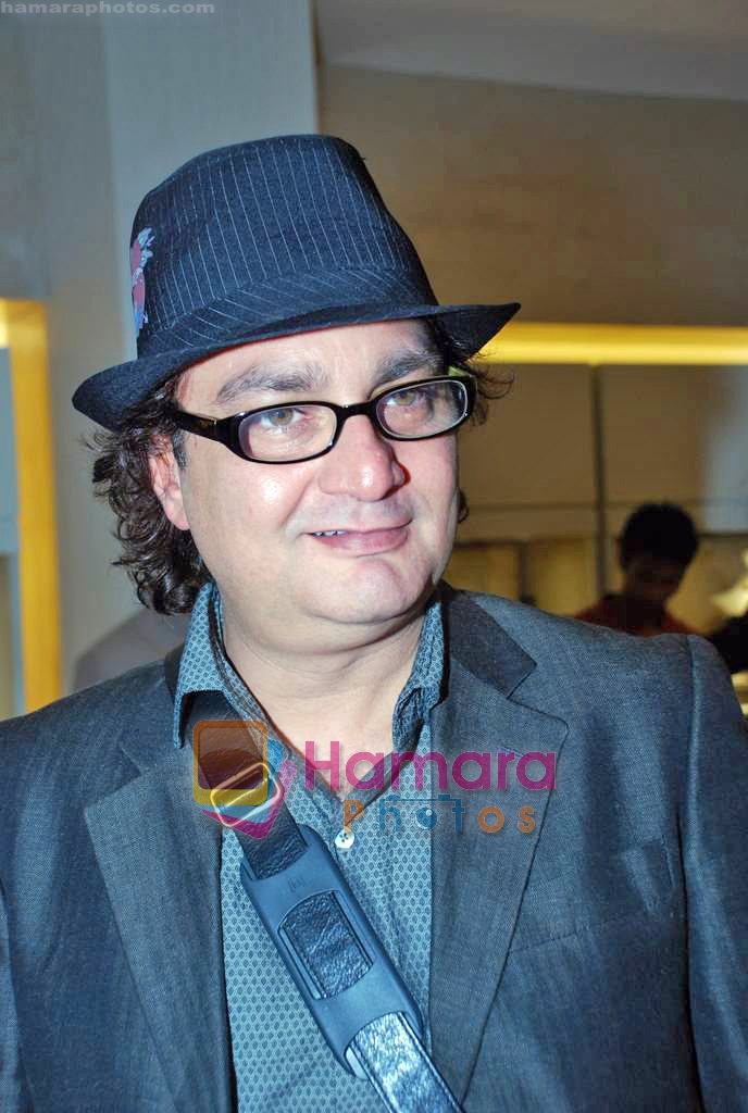 Vinay Pathak at Monsoon music session in Zoya, Breach Candy on 9th Sep 2009 