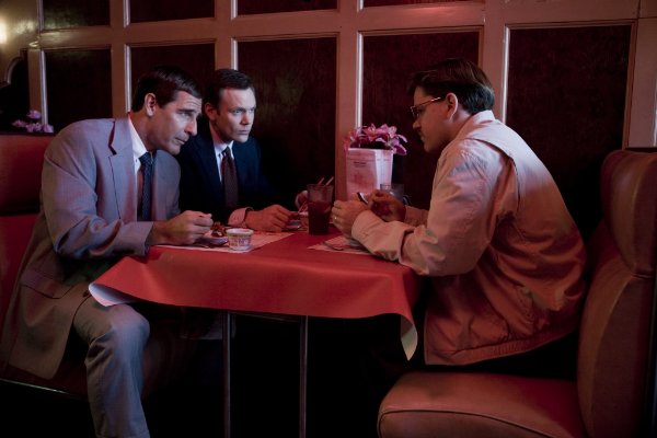 Matt Damon, Scott Bakula, Joel McHale in still from the movie THE INFORMANT 