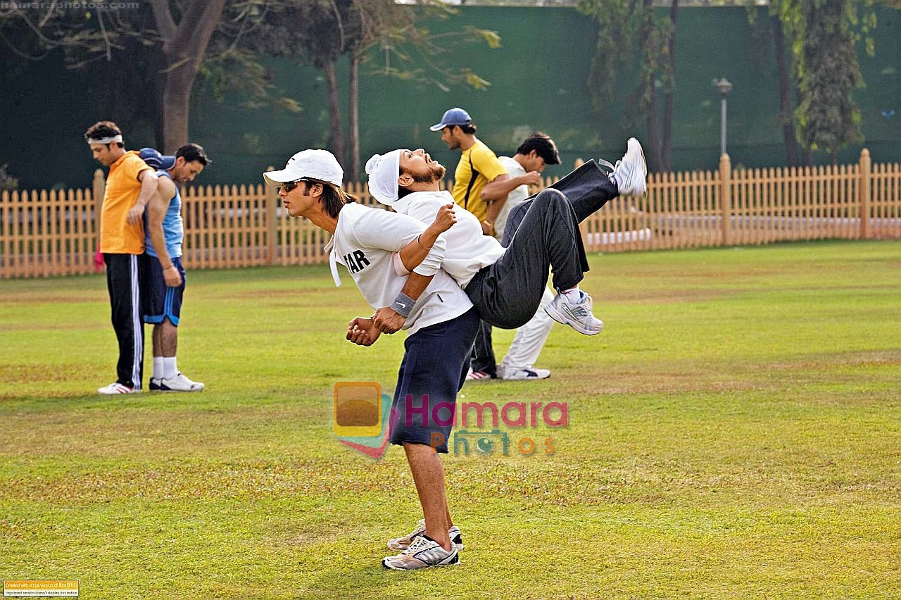 Rani Mukherjee, Shahid Kapoor in the still from movie Dil Bole Hadippa 