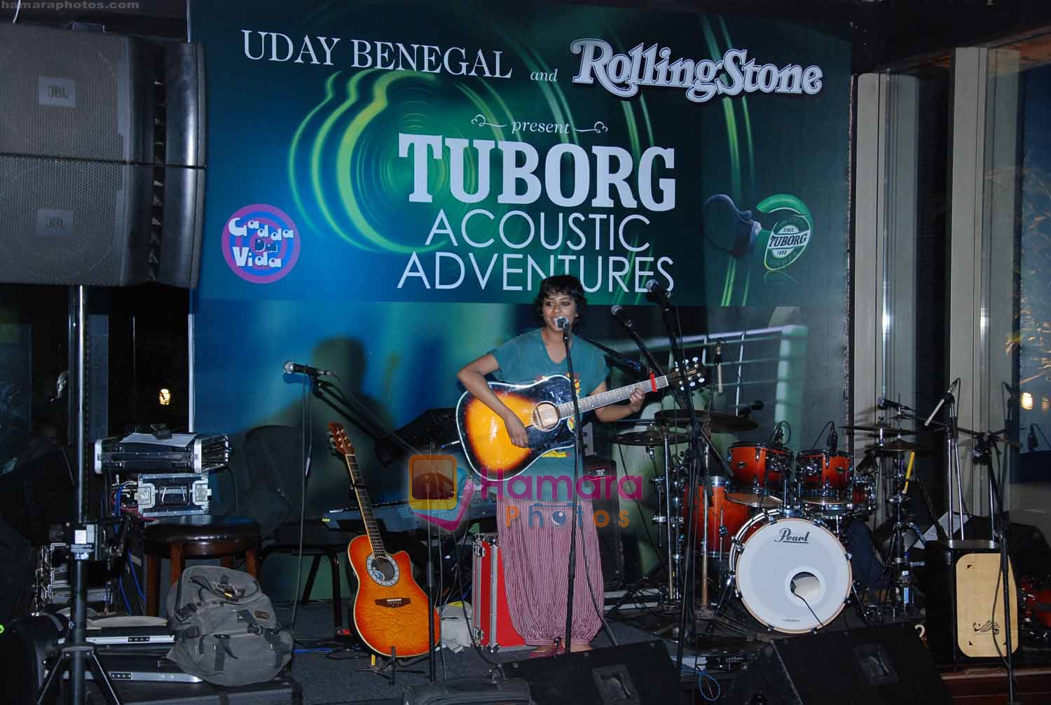 Gouri playing the first note at Uday Benegal's and Rolling Stone India's new venture Tuborg Acoustic Adventures in Gadda Da Vida � the lounge bar at Novotel Mumbai Juhu Beach on 17th Sep 2009