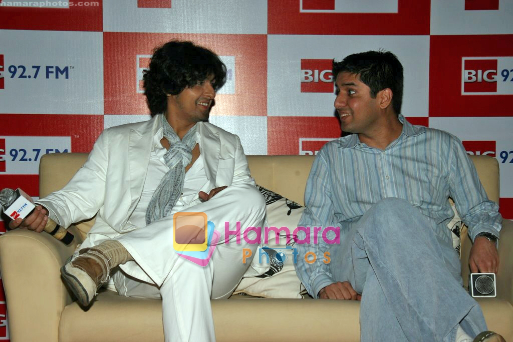 Sonu Nigam to endorse Big FM chillax music in Marimba, Mumbai on 16th Sep 2009 