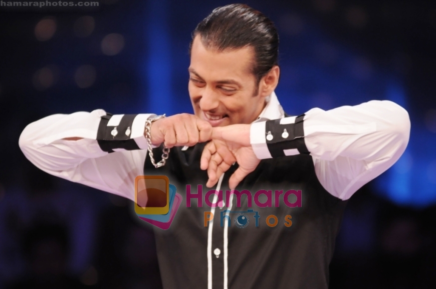 On 10 Ka Dum with Salman Khan On Saturday, September 19 At 9.00 P.M. on Sony Entertainment Television