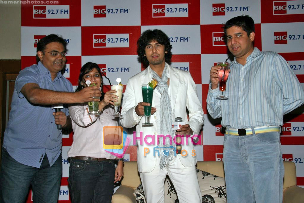 Sonu Nigam to endorse Big FM chillax music in Marimba, Mumbai on 16th Sep 2009 