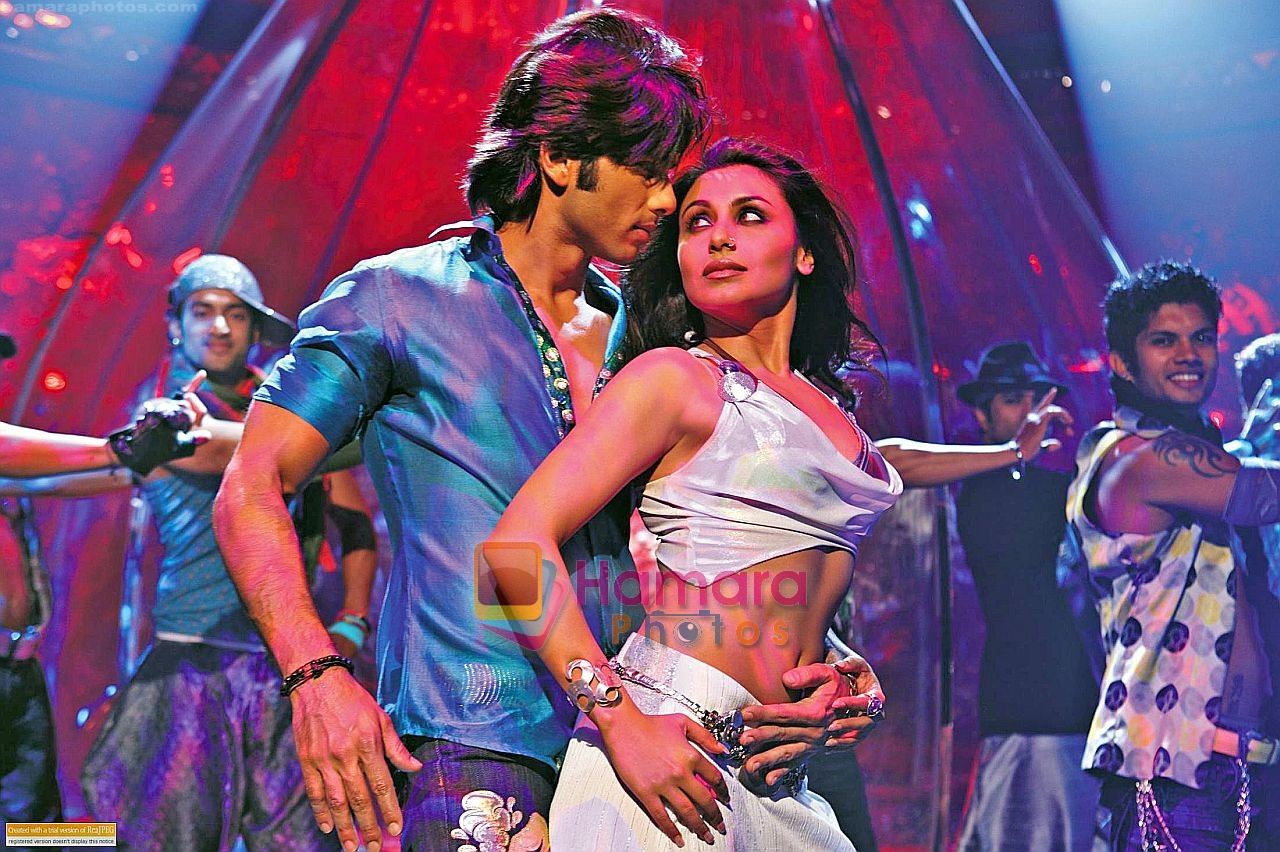 Rani Mukherjee, Shahid Kapoor in the still from movie Dil Bole Hadippa 