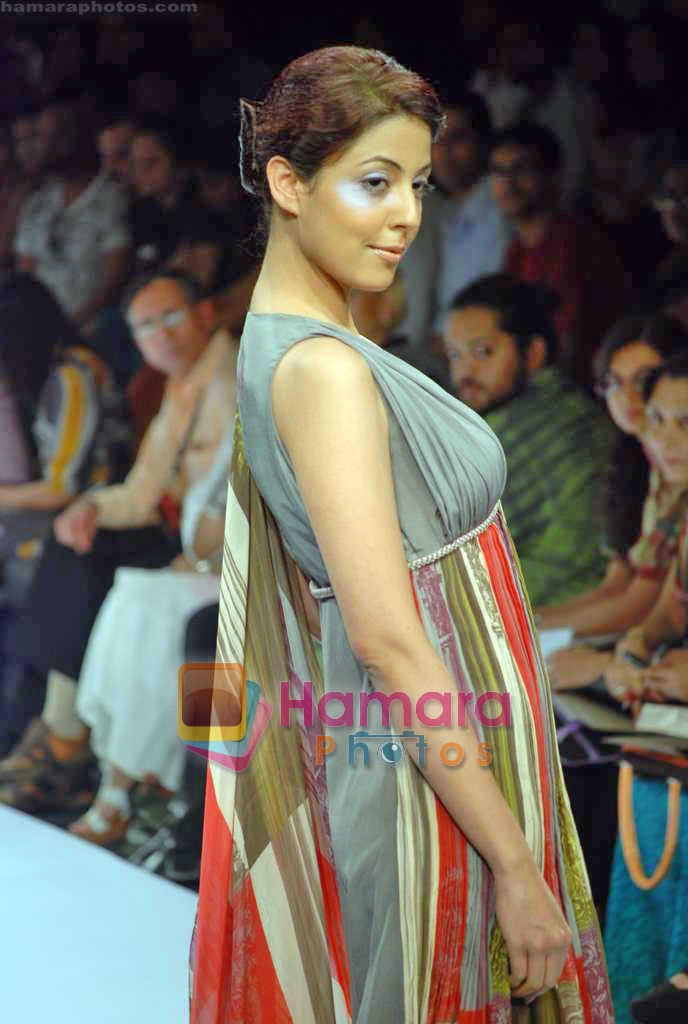 Model walk the ramp for Gen Next Show on LIFW Day 2 on 19th Sep 2009 