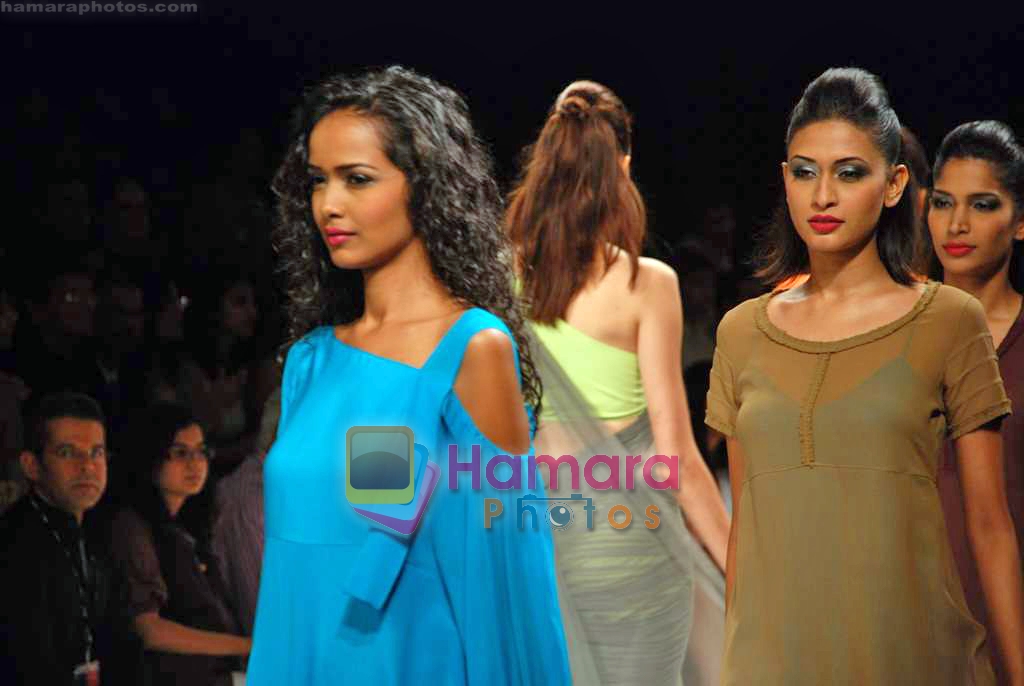 Model walk the ramp for Wendell Roderick's Show on LIFW Day 5 on 22nd Sep 2009 