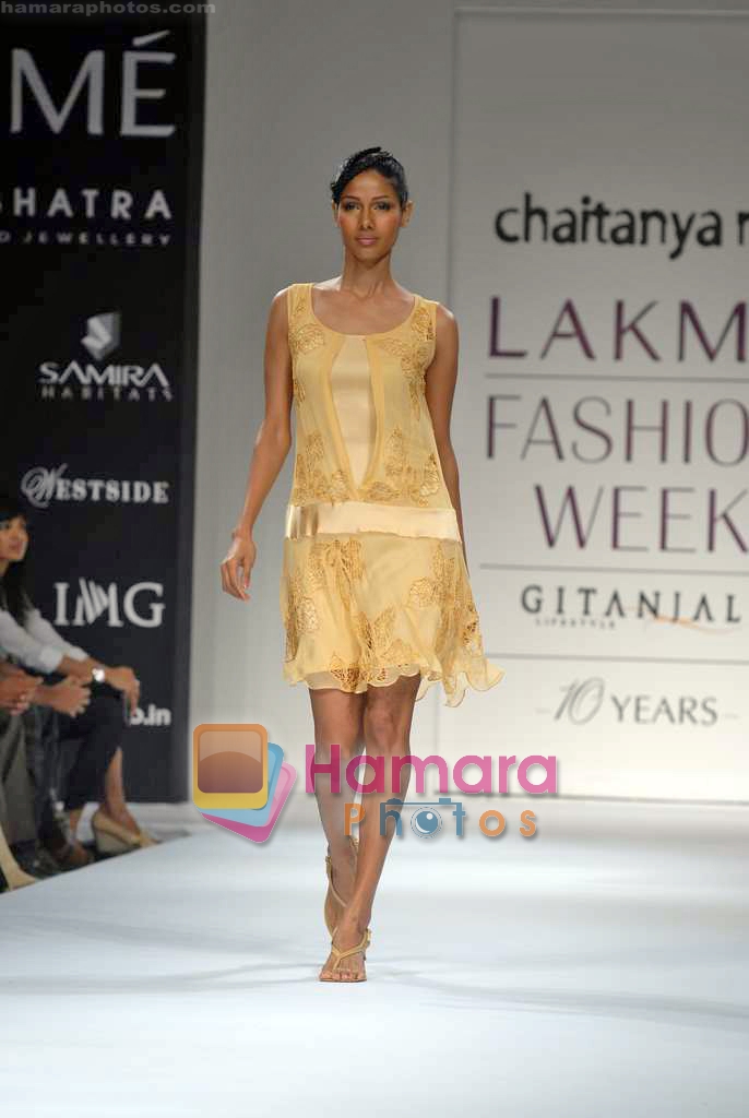 Model walk the ramp for Chaitanya Rao's Show on LIFW Day 5 on 22nd Sep 2009 