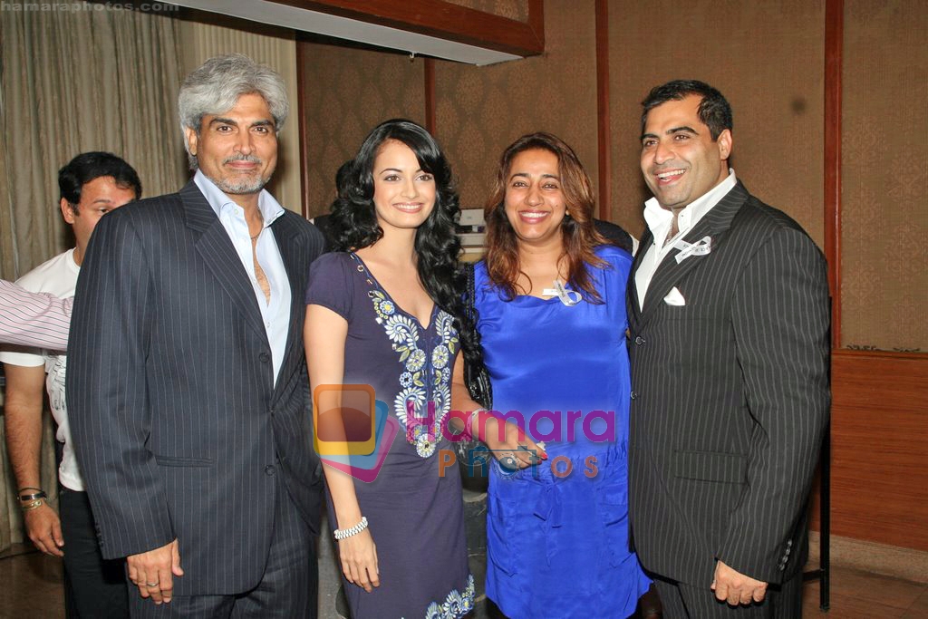 Dia Mirza, Anu Ranjan at Peace for India concert organised by ITA, Percept and Star Plus in The Club on 23rd Sep 2009 ~0