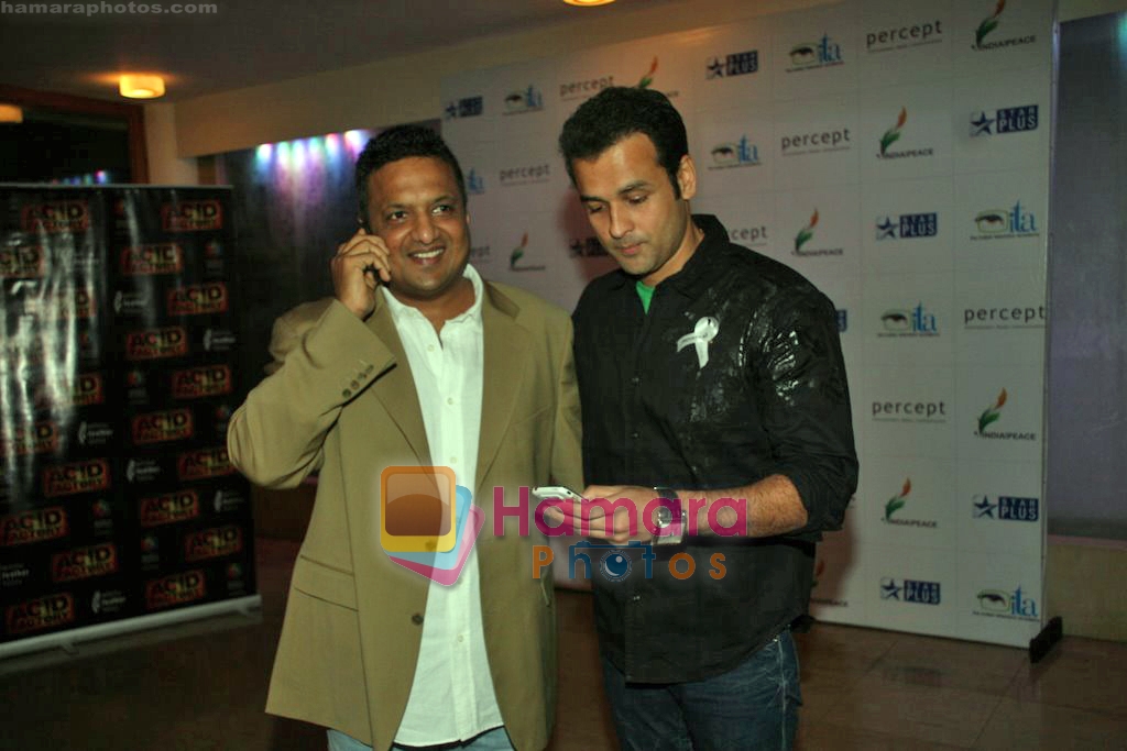 Sanjay Gupta, Rohit Roy at Peace for India concert organised by ITA, Percept and Star Plus in The Club on 23rd Sep 2009 