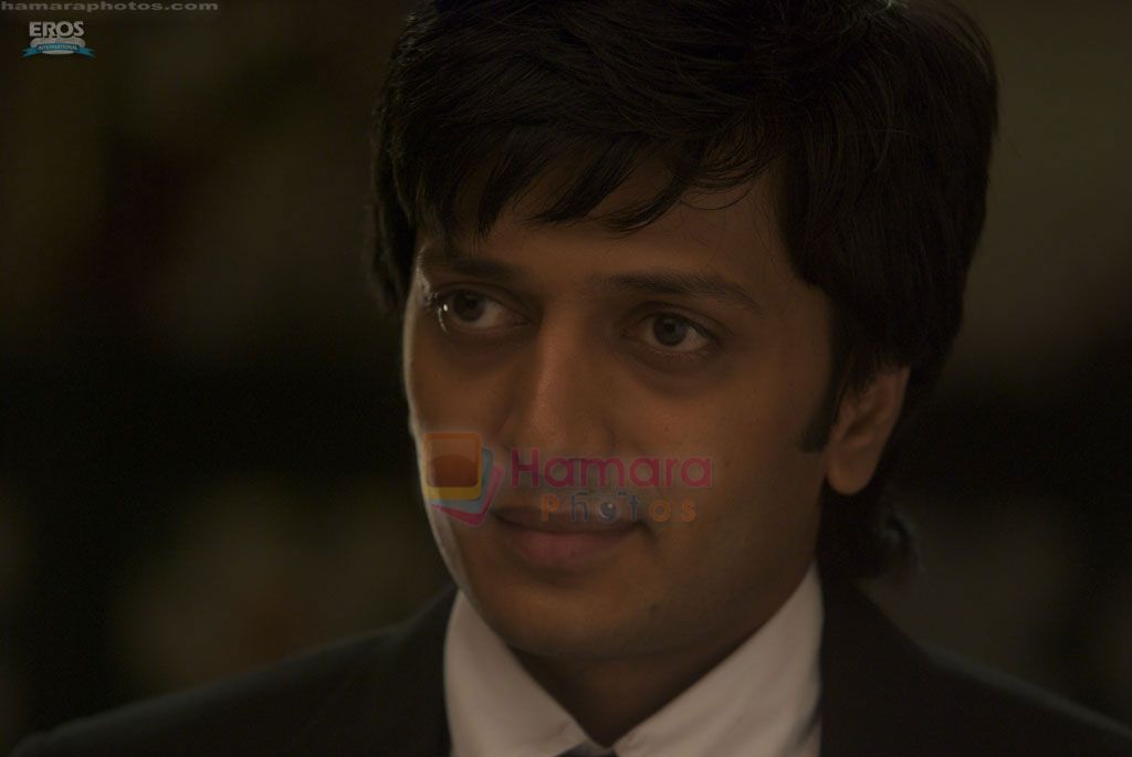 Riteish Deshmukh in the movie Aladin 