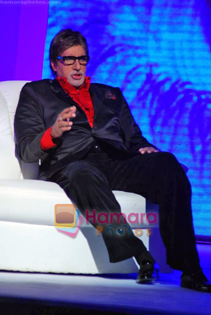 Amitabh Bachchan at the preess meet of Bigg Boss Season 3 on COLORS in Taj Land's End on 29th Sep 2009 