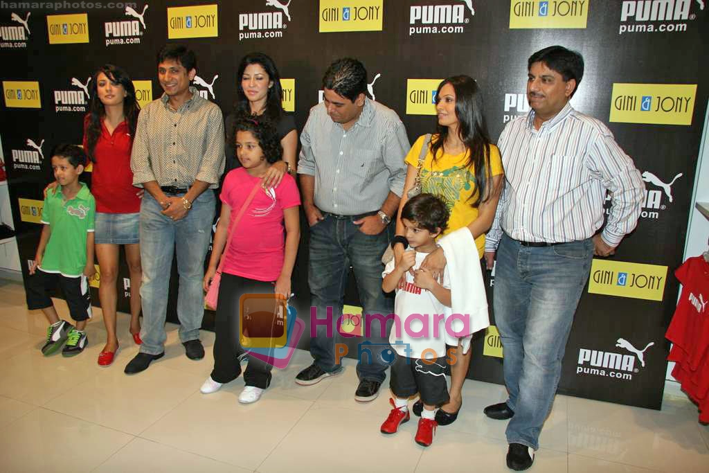  Aditi Govitrikar, Mini Mathur, Maria Goretti at Puma Gini and Jony Kids wear launch in Oberoi Mall on 30th Sep 2009 
