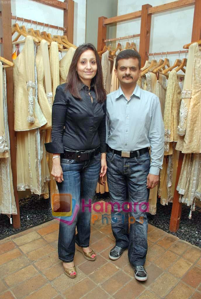falguni and sushil jhaveri at Neeta Lulla's Store in Mumbai on 5th Oct 2009