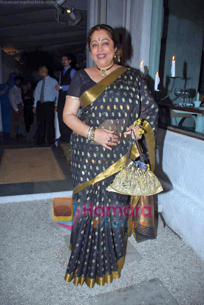 Kiron Kher at Gulzar's book launch in Olive on 6th Oct 2009 