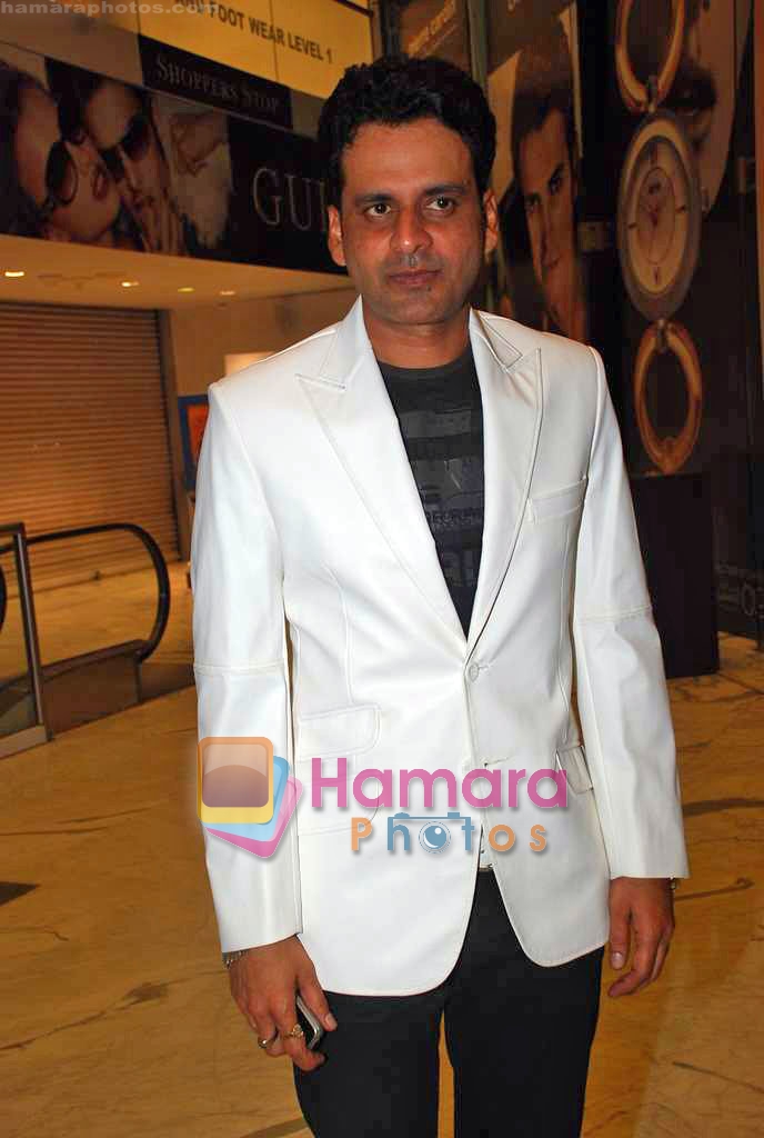 Manoj Bajpai at Acid Factory film premiere in PVR on 8th Oct 2009 