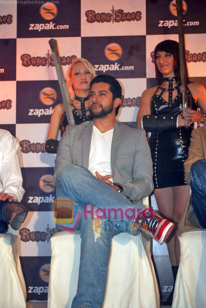 Aftab Shivdasani launches game for Zapak in Trident, Mumbai on 8th Oct 2009 