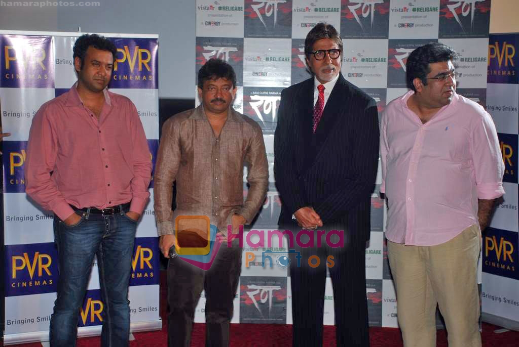 Amitabh Bachchan, Ram Gopal Verma at Rann's first look in PVR on 10th Oct 2009 