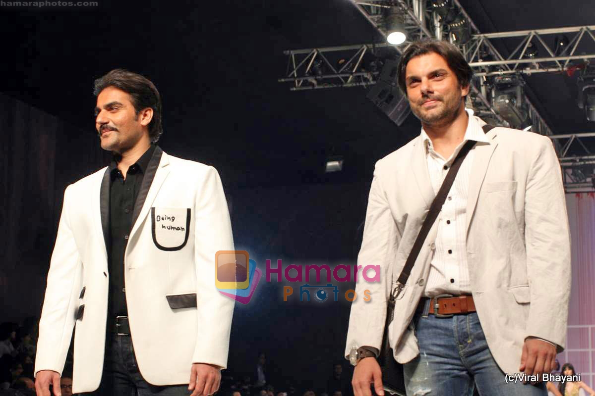 Arbaaz Khan, Sohail Khan at Being Human Show in HDIL Day 2 on 13th Oct 2009 