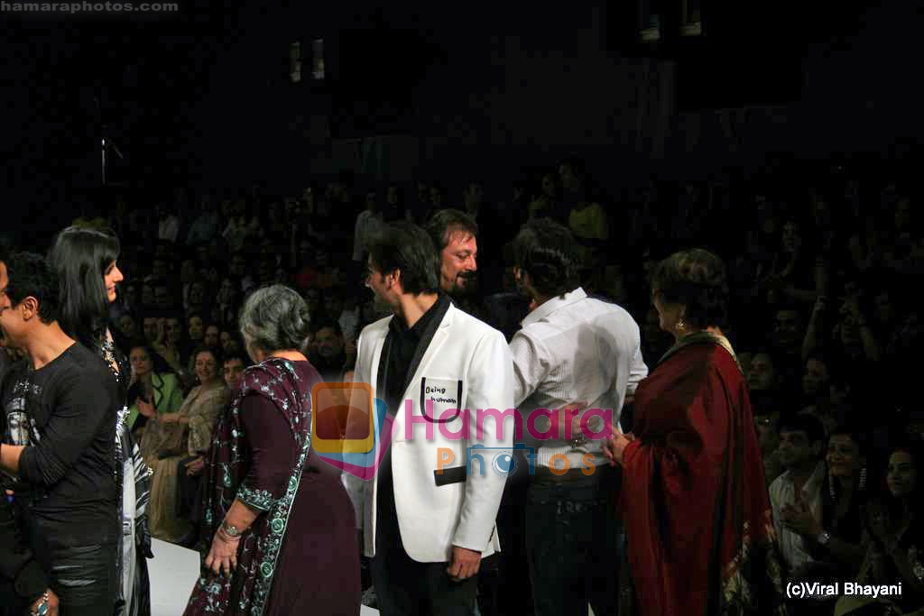 Sanjay Dutt at Being Human Show in HDIL Day 2 on 13th Oct 2009 