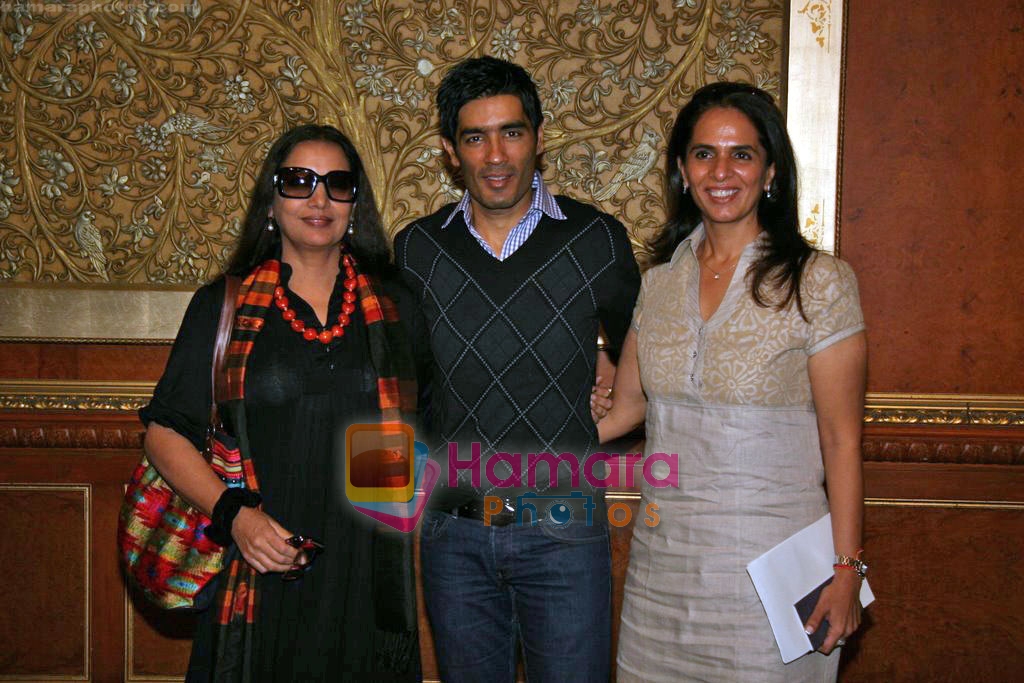 Shabana Azmi, Manish Malhotra, Anita Dongre judge Best Designer contest in The Leela, Mumbai on 20th Oct 2009 