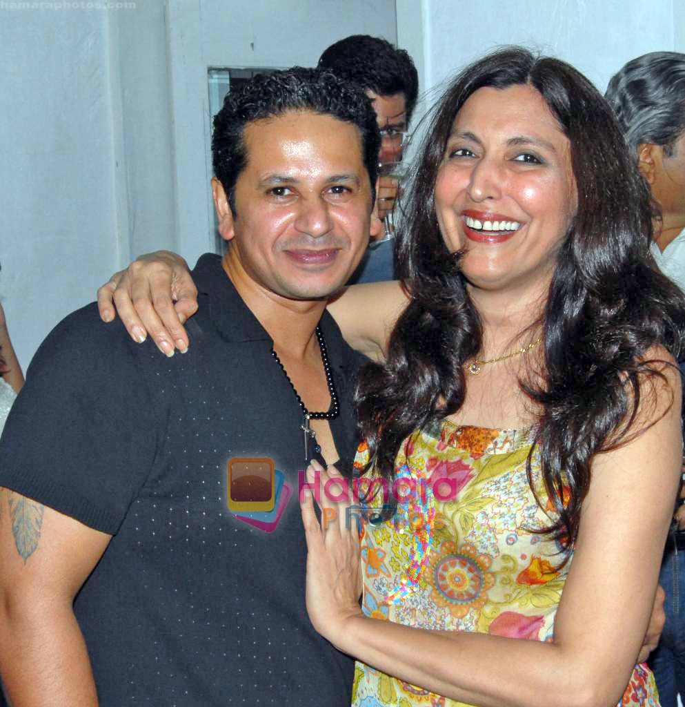 designer Azeem Khan with director Anuradha Tandon at the Yellow Tree Cafe opening Night Party in Bandra, Mumbai on 21st Oct 2009
