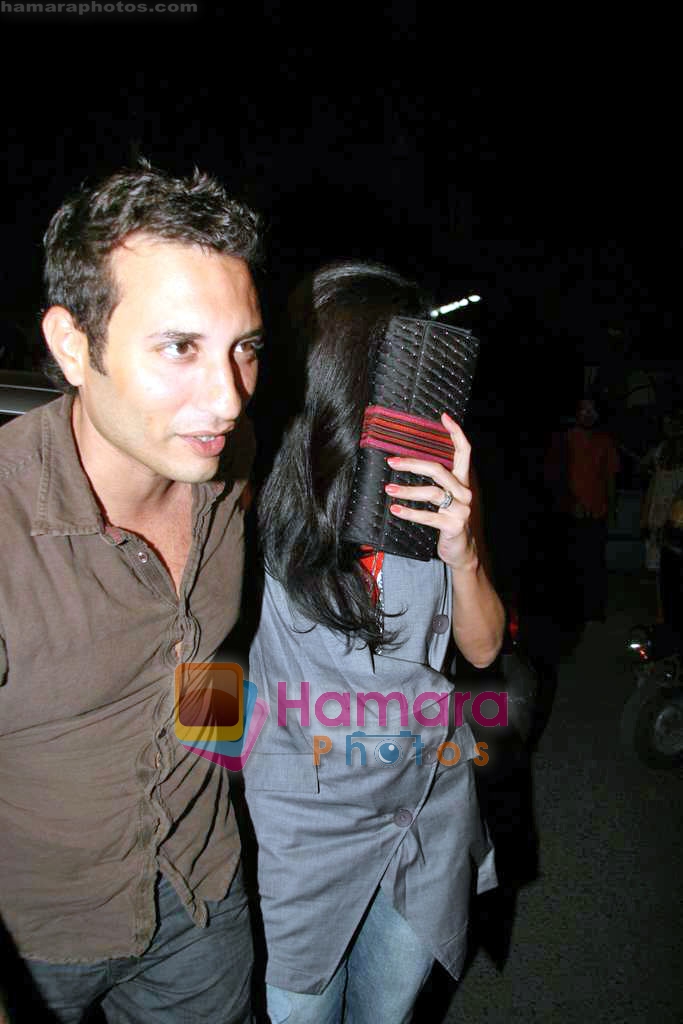 at Hrithik's mom Pinky Roshan's bash in Juhu Residence on 25th Oct 2009 
