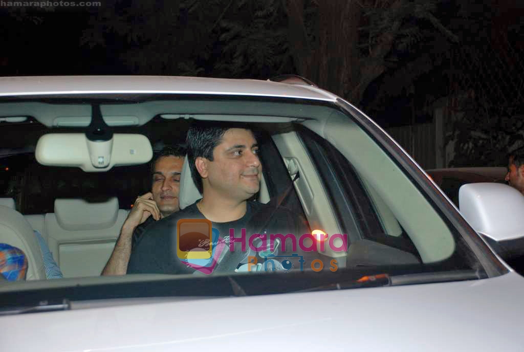 Goldie Behl at Hrithik's mom Pinky Roshan's bash in Juhu Residence on 25th Oct 2009 