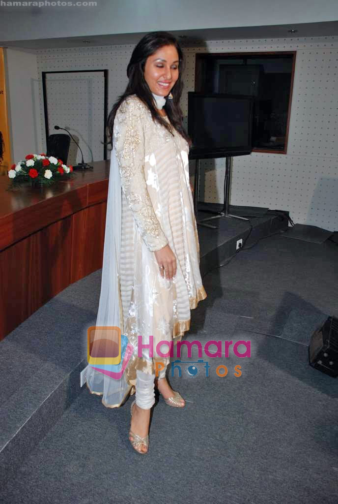 Pooja Chopra raises 12 Lakhs for Nanhi Kali in Mumbai on 27th Oct 2009 