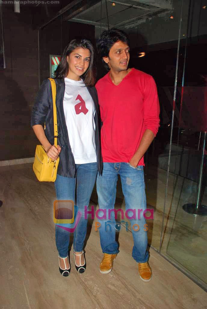 Ritesh Deshmukh and Jacqueline Fernandes at the Aladin premiere in Cinemax on 29th Oct 2009 