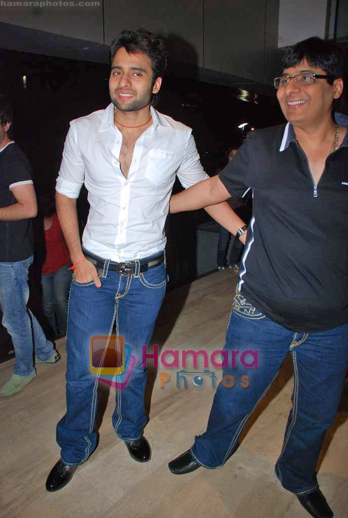 Jacky, Vashu Bhagnani at the Aladin premiere in Cinemax on 29th Oct 2009 