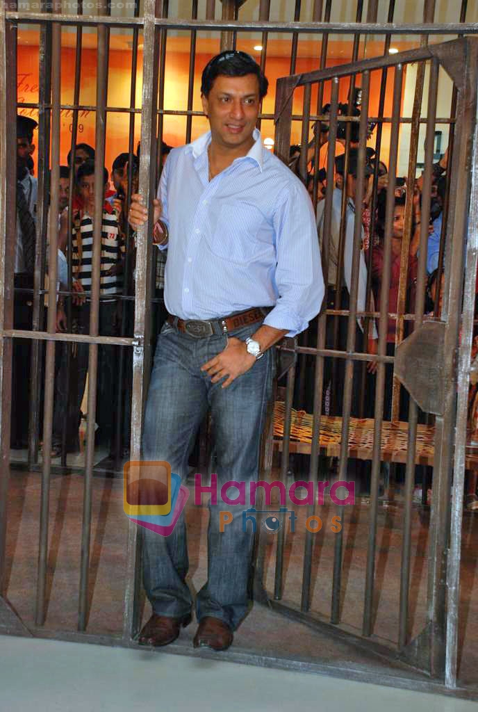 Madhur Bhandarkar at Jail promotional event in Oberoi Mall on 31st Oct 2009 