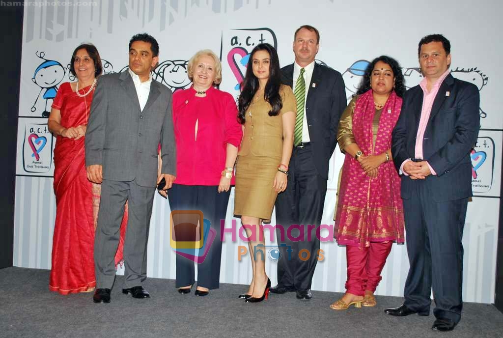 Preity Zinta at Human Trafficking NGO event in Taj Land's End on 5th Nov 2009 