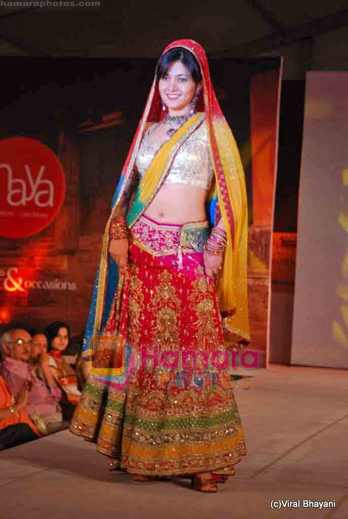 Sonal Sehgal at the Luxurian show in Grand Hyatt on 7th Nov 2009 