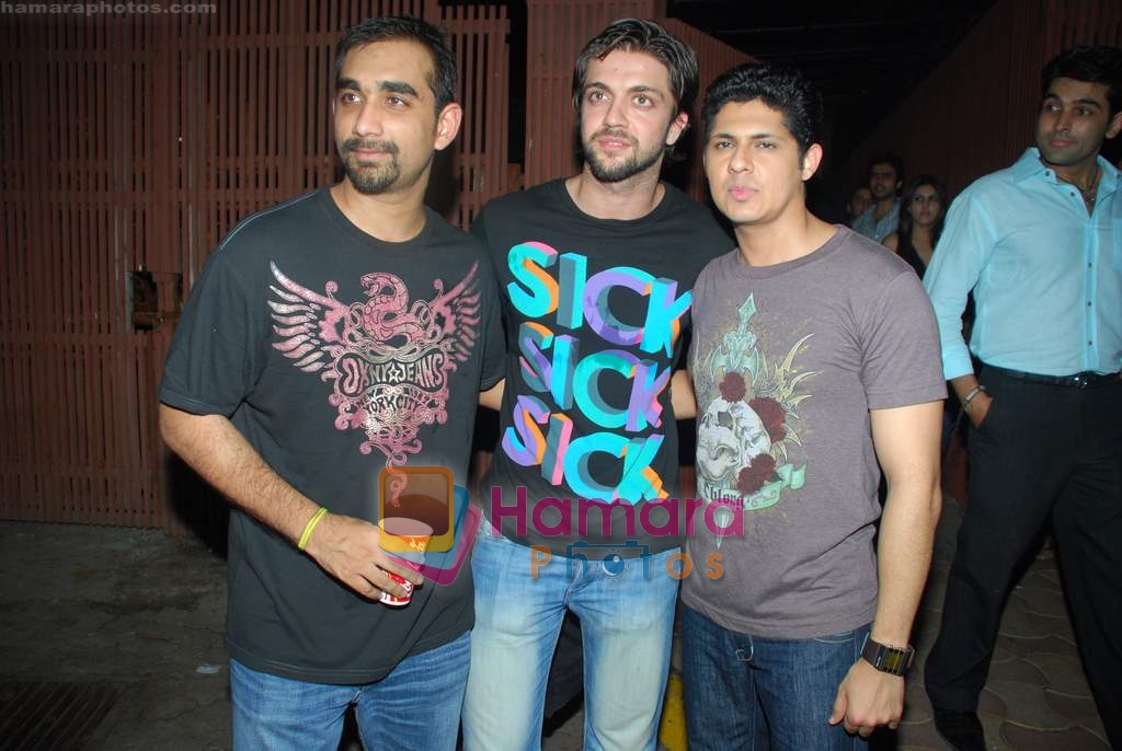 Vishal Malhotra at Dabang pre film bash in Aurus on 13th  Nov 2009 