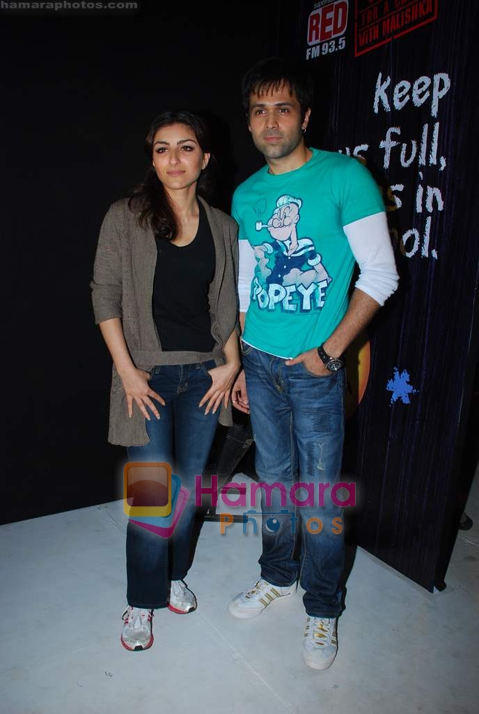 Soha Ali Khan, Emraan Hashmi at Tum Mile promotional event on Children's day in Phoneix Mill on 14th Nov 2009 