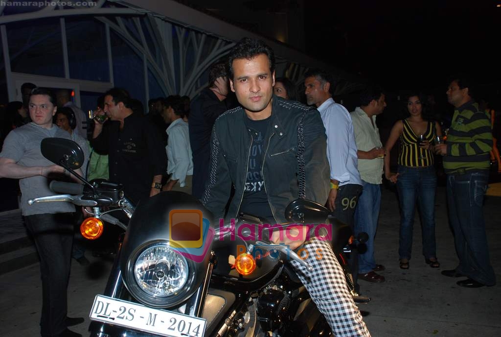 Rohit Roy at Harley Davidson bash hosted by Arju Khanna in Tote on 14th Nov 2009 