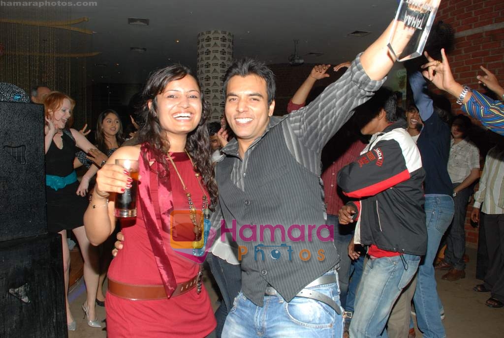 Chaitanya Choudhary at CID and Aahat bash in Marimba Lounge on 23rd Nov 2009 