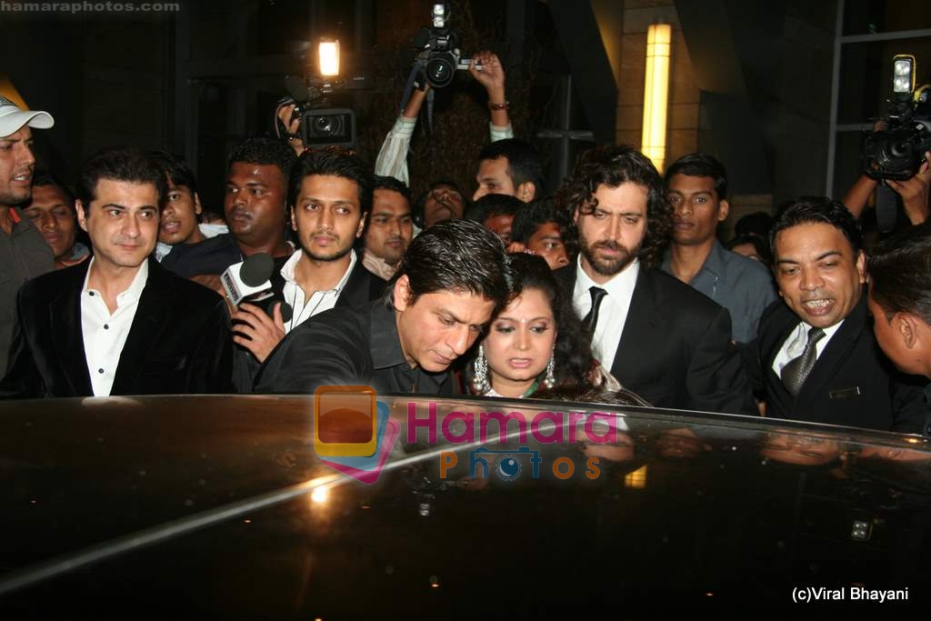 Shahrukh Khan at Shilpa Shetty and Raj Kundra's wedding reception in Mumbai on 24th Nov 2009 