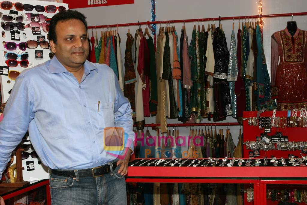 at the launch of Coffee Express at Firangi Market in Lokhandwala on 25th Nov 2009 