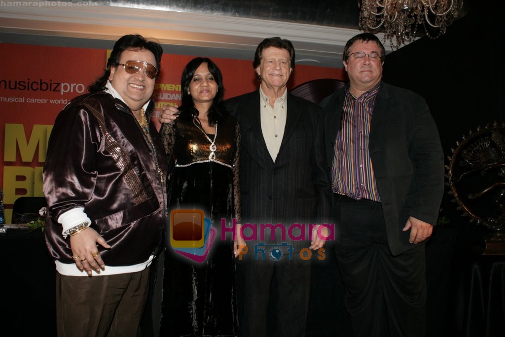 Bappi Lahiri meets Hollywood Music Promoters in Le Meridien, Mumbai on 27th Nov 2009 