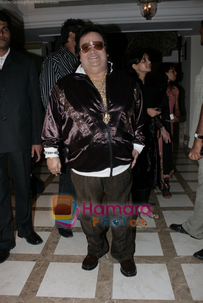 Bappi Lahiri meets Hollywood Music Promoters in Le Meridien, Mumbai on 27th Nov 2009 