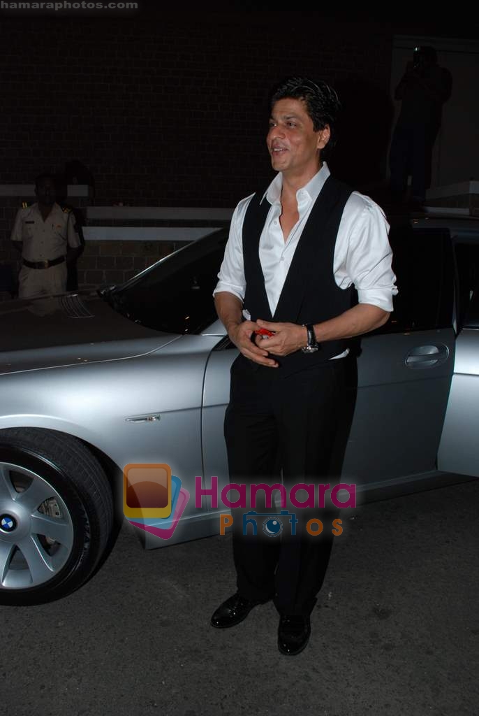 Shahrukh Khan inaugurates Photo Exhibition Earth From Above in Mumbai on 1st Dec 2009 