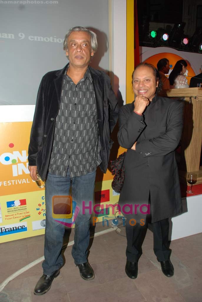 Sudhir Mishra at the French cultural festival Bonjour India in Mumbai on 2nd Dec 2009 