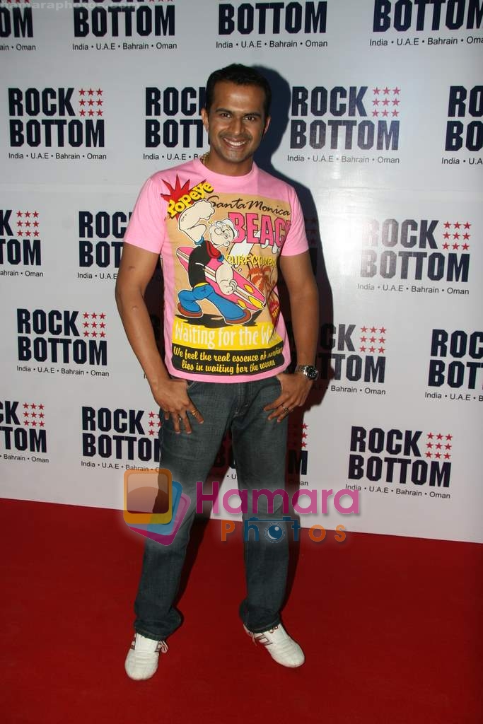 Siddharth Kannan at Rock Bottom relaunch bash in Mumbai on 3rd Dec 2009 