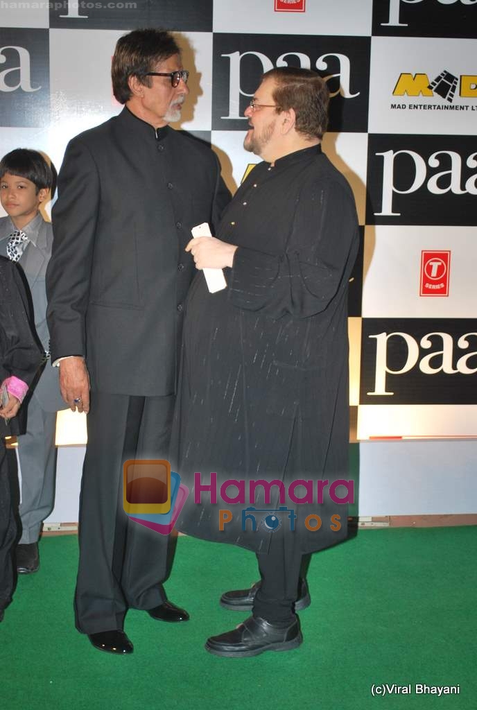 Amitabh Bachchan at Paa premiere in Mumbai on 3rd Dec 2009 